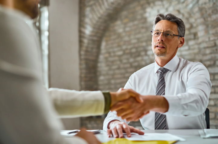 How to Negotiate Your Salary With Confidence